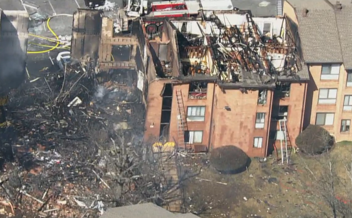 Explosion levels half of Silver Spring apartment building in Washington